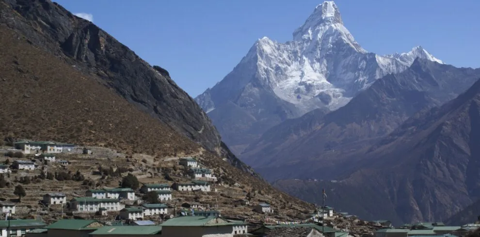 Khumjung to Thame Trek